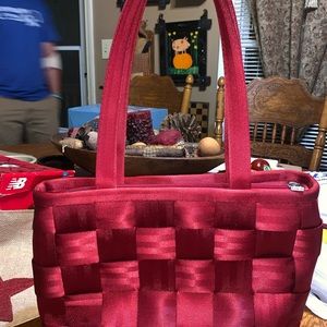 Harvey’s seatbelt purse